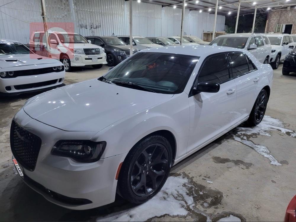 کرایسلەر 300